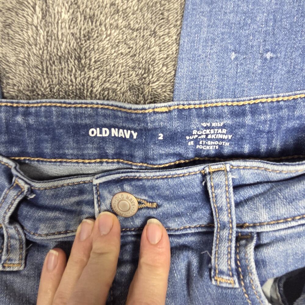 Old Navy Rockstar Jeans Set Of 3 High Rise And Mid Rise Skinny Jean Size 2 - Picture 3 of 7